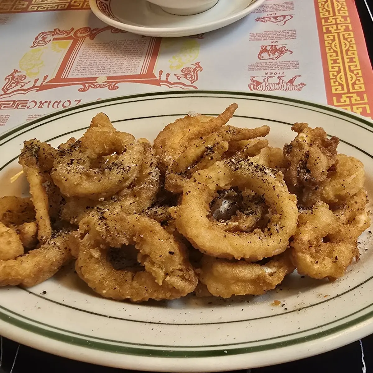 炸鱿鱼圈 fried calamari